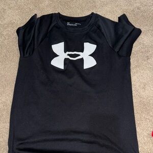 Athletic shirt